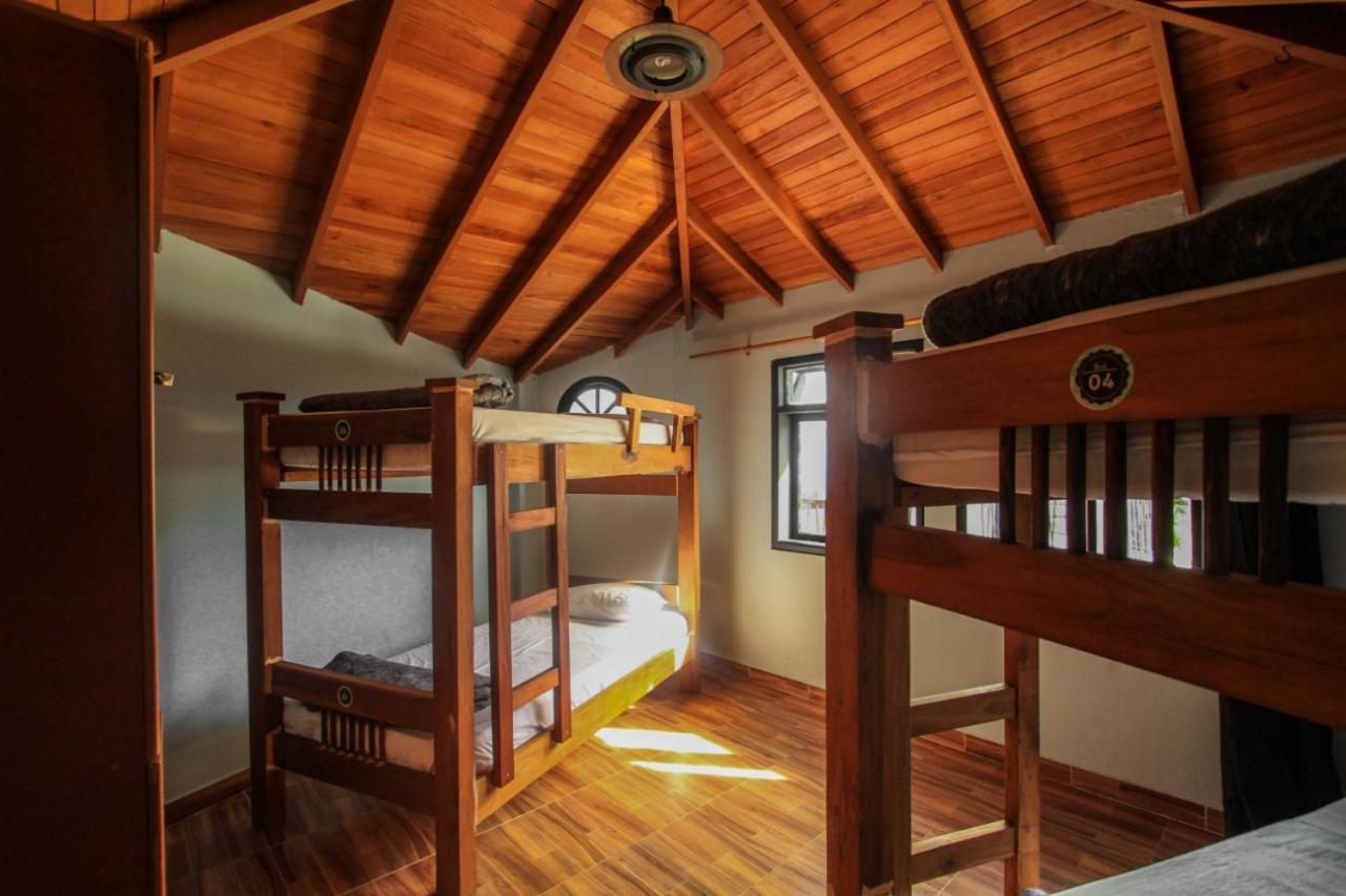 Happy Buddha Hostel & Lodge Гуатапе Номер фото